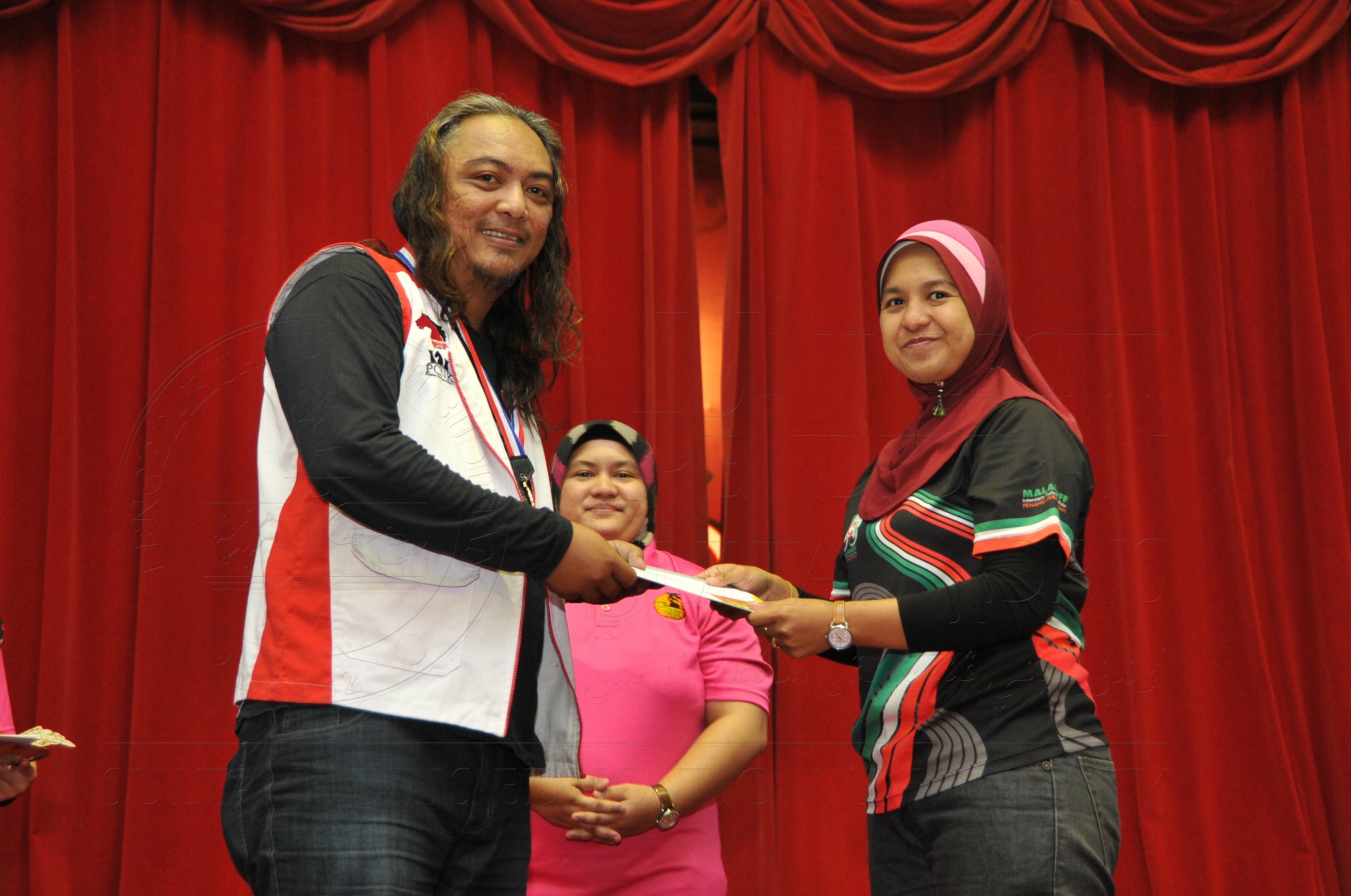 PRO15 158 CATUR HAS 9457